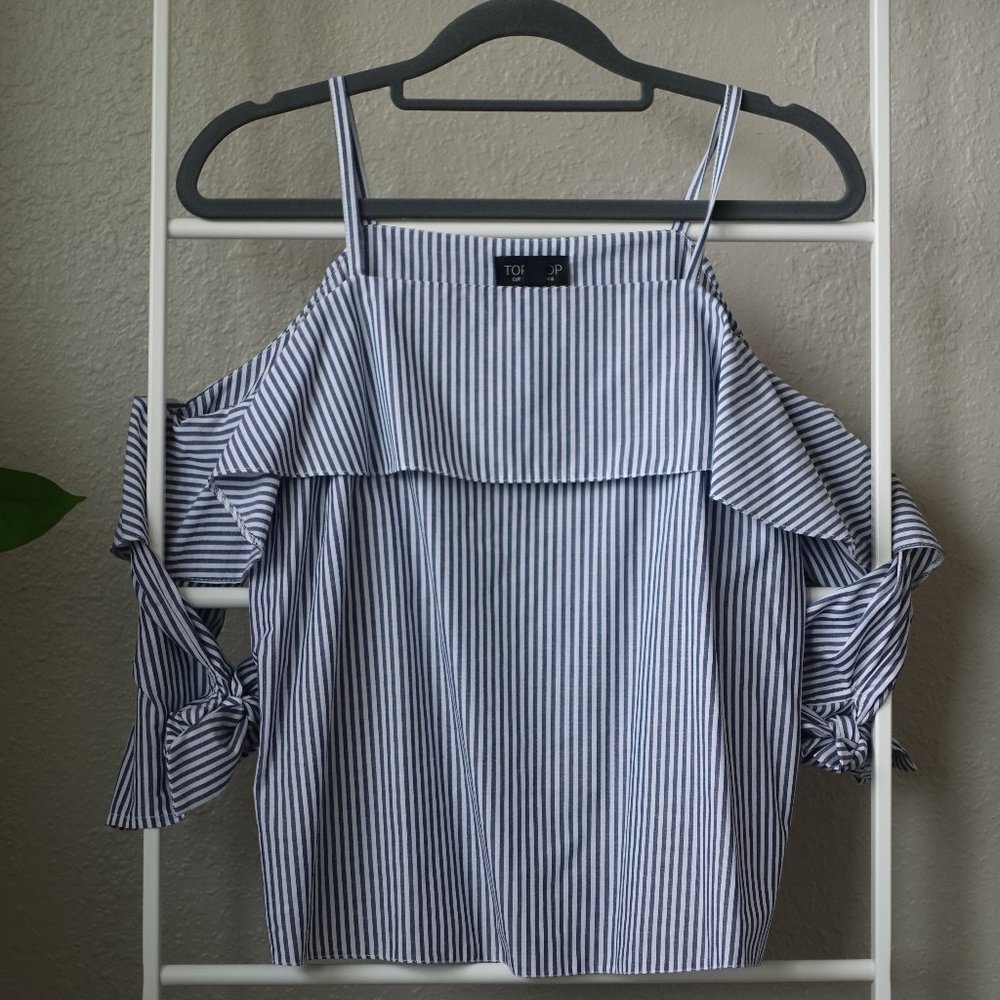 Topshop Cold Shoulder Top - Women's US2